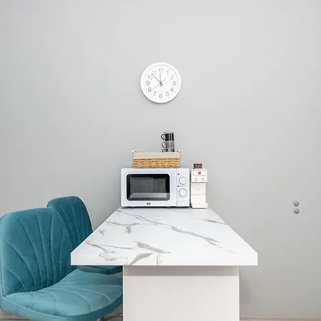 Elenartlux - Baby Cot - Pets Allowed - Free Parking & Fast Wi-fi Apartment