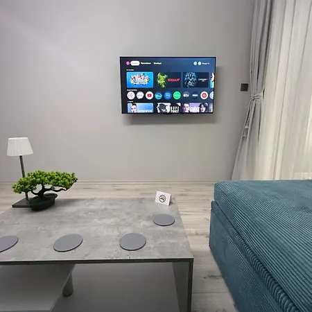 Apartment Elenartlux - Baby Cot - Pets Allowed - Free Parking & Fast Wi-fi