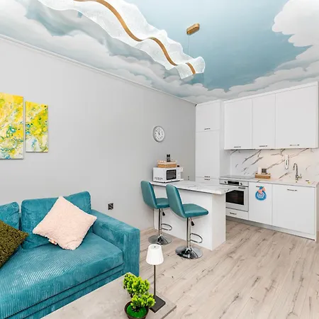 Elenartlux - Baby Cot - Pets Allowed - Free Parking & Fast Wi-fi