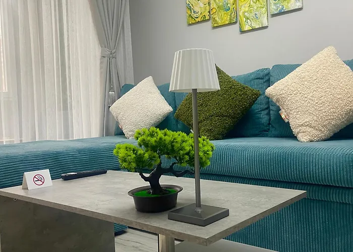 Elenartlux - Baby Cot - Pets Allowed - Free Parking & Fast Wi-fi Apartment Plovdiv