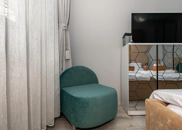 Apartment Elenartlux - Baby Cot - Pets Allowed - Free Parking & Fast Wi-fi *