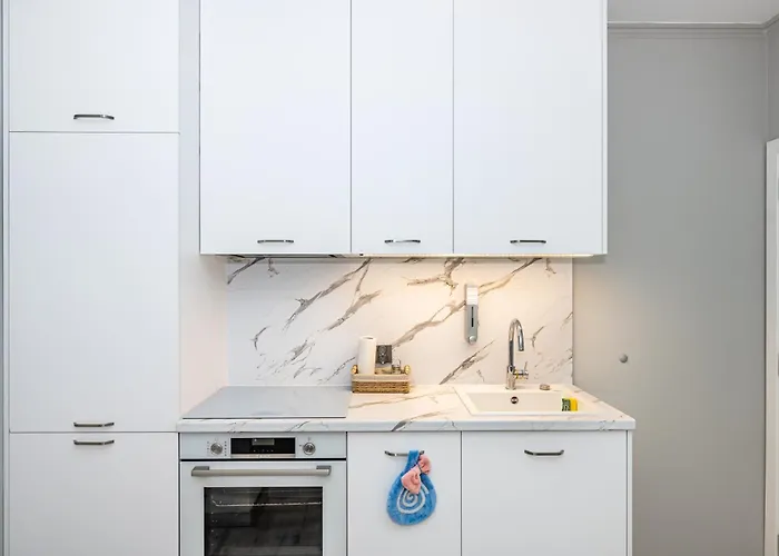 Elenartlux - Baby Cot - Pets Allowed - Free Parking & Fast Wi-fi * Plovdiv