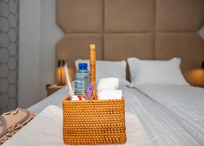 Apartment Elenartlux - Baby Cot - Pets Allowed - Free Parking & Fast Wi-fi