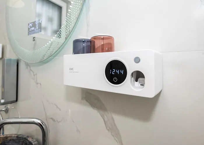 Elenartlux - Baby Cot - Pets Allowed - Free Parking & Fast Wi-fi Apartment *